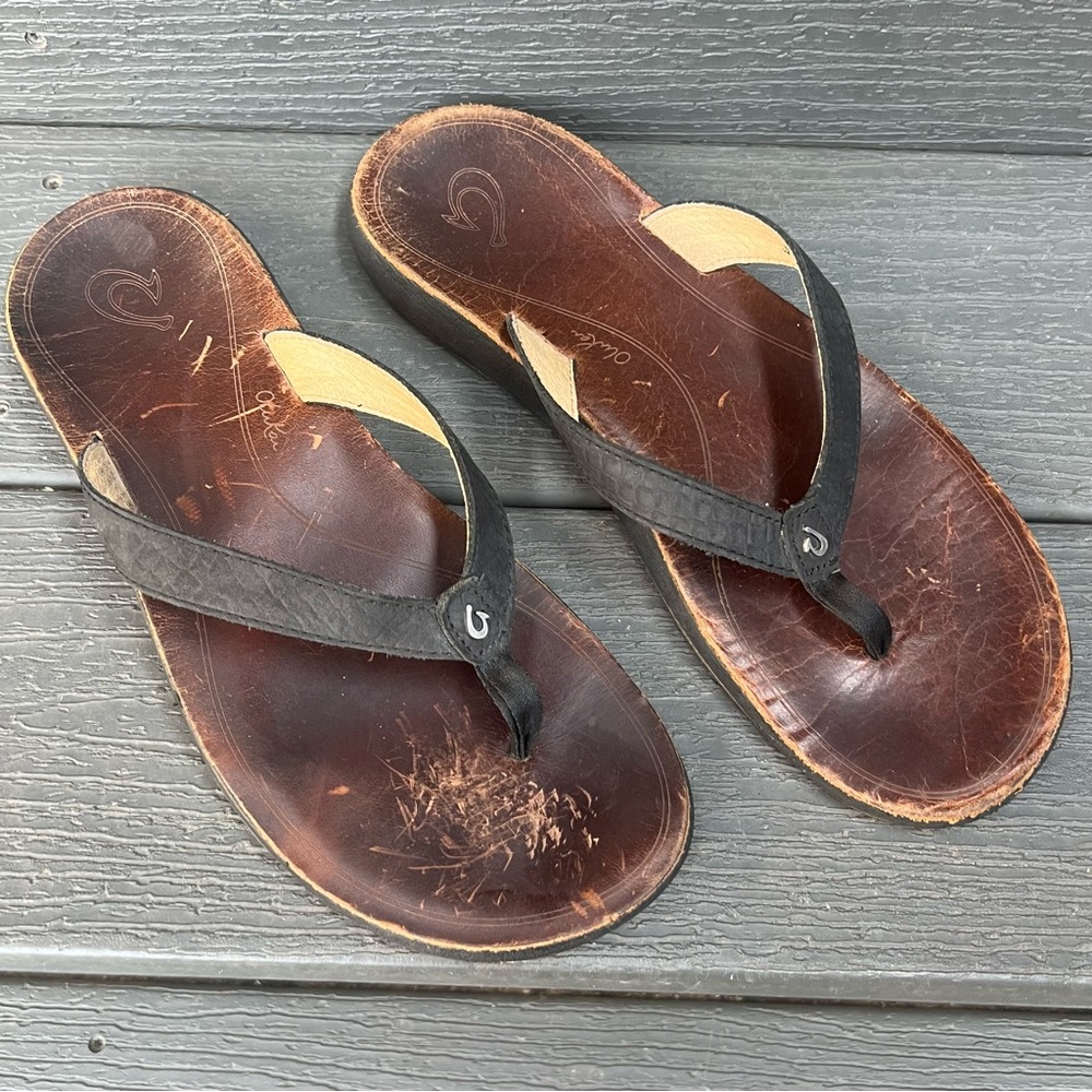 OLUKAI PUA 20289 BLACK LEATHER RUBBER SOLE FLIP FLOP SANDALS SIZE 10